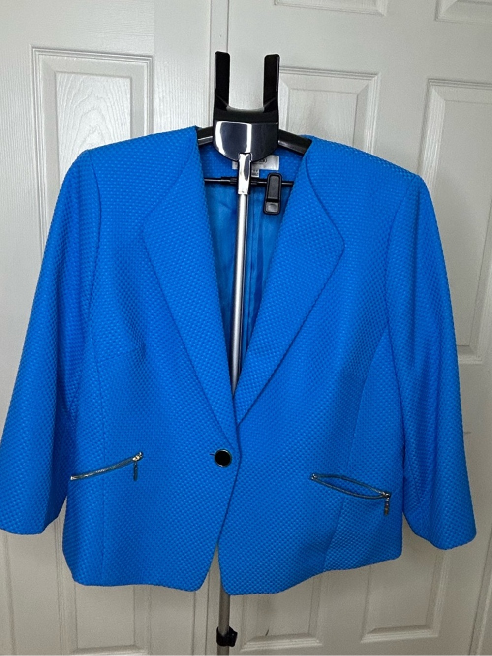 Jones Studio Vibrant Blue Textured Single-Button Blazer